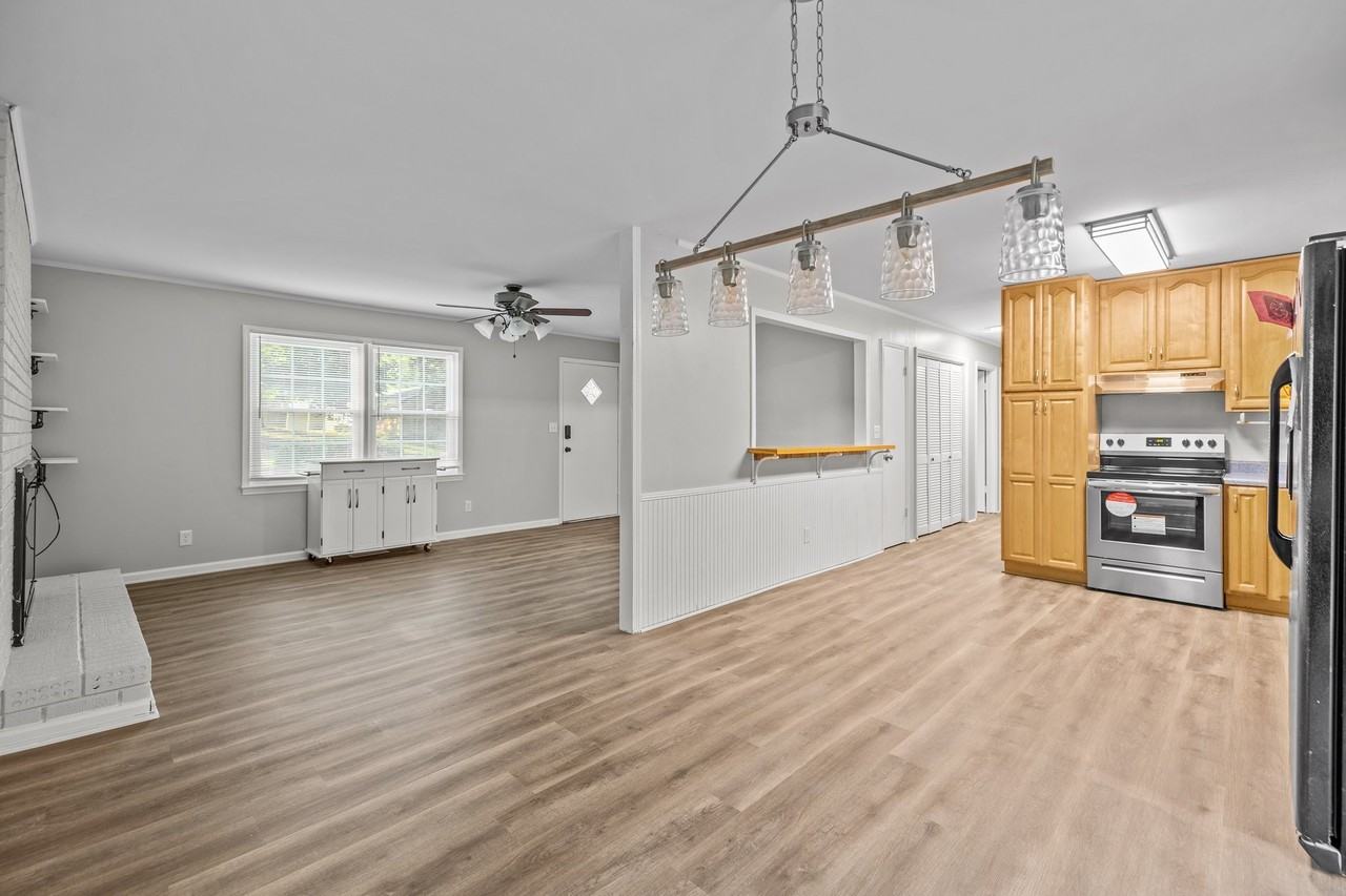 4800 Maplecrest Dr #1 - Photo 7 of 29