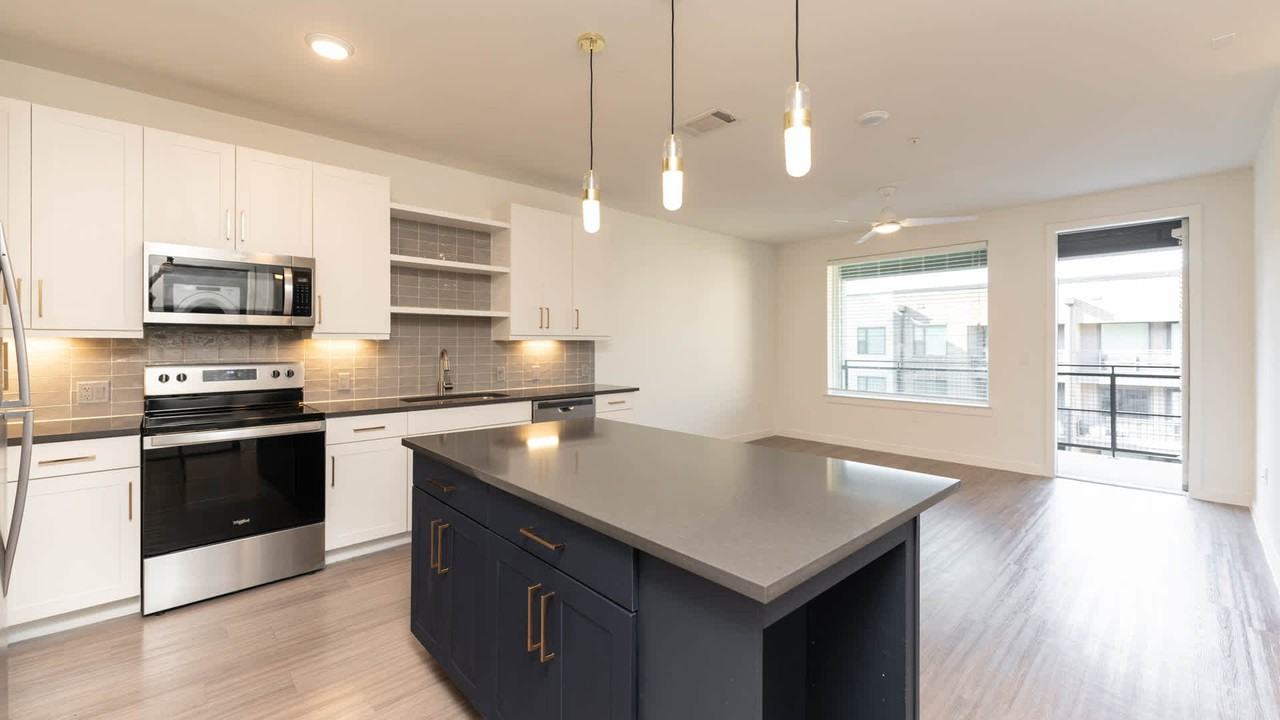 Westerly - Photo 4 of 50