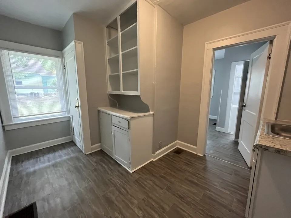 3611 Busy Bee Lane - Photo 3 of 7