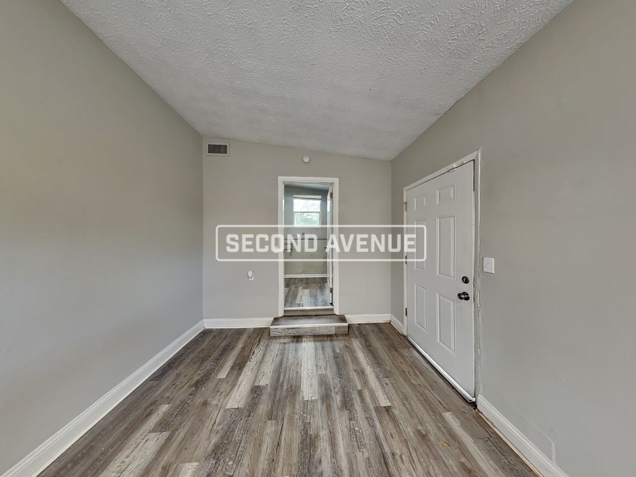 4144 Katanga Dr N - Photo 2 of 19