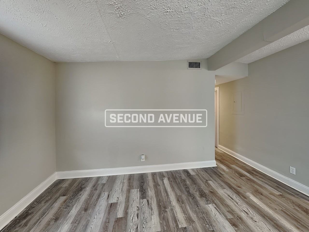 4144 Katanga Dr N - Photo 6 of 19