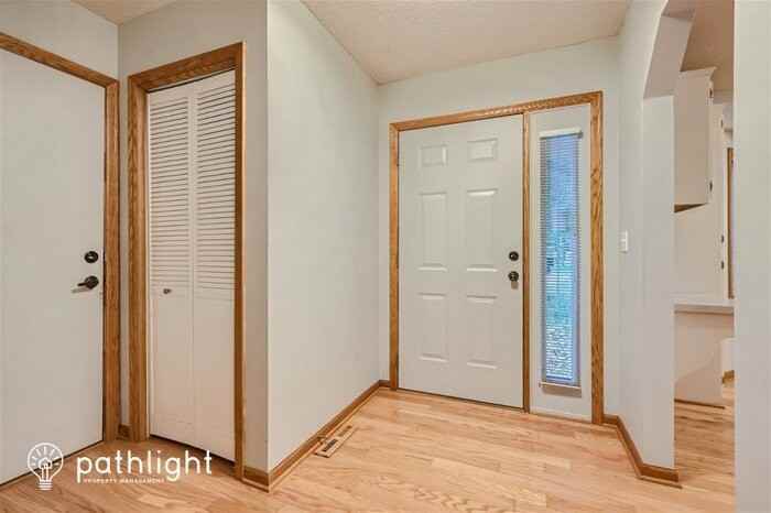 54 Rosewood Dr - Photo 2 of 26