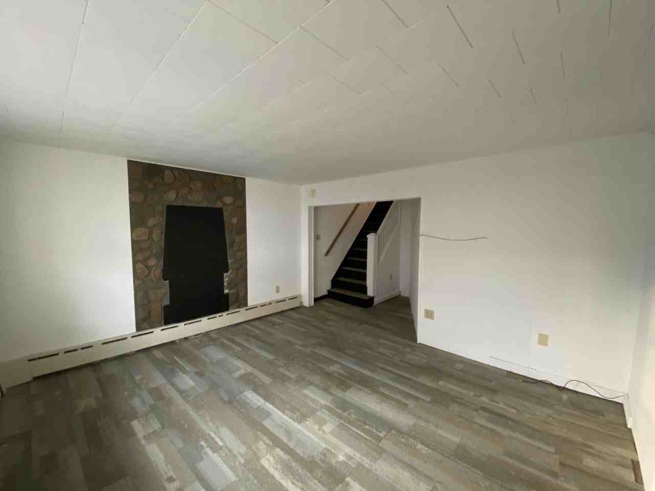 142 Center Ave #2 - Photo 2 of 6