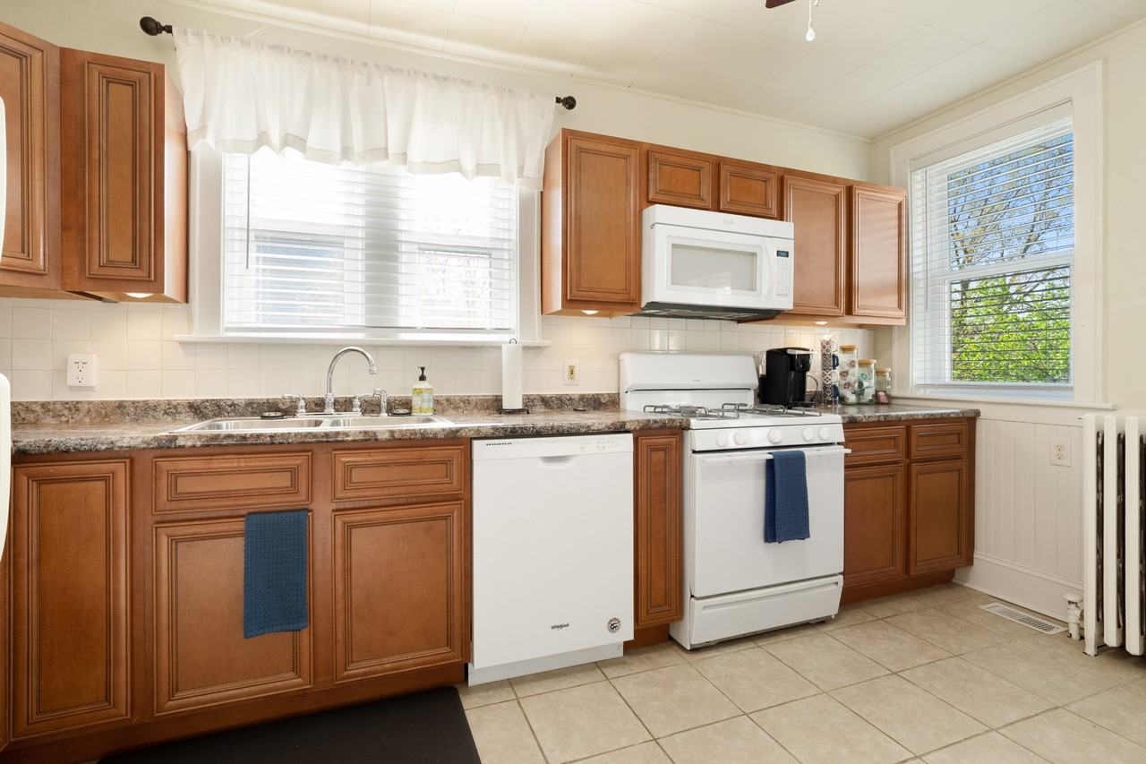 6924 W Park Ave #1F - Photo 3 of 20