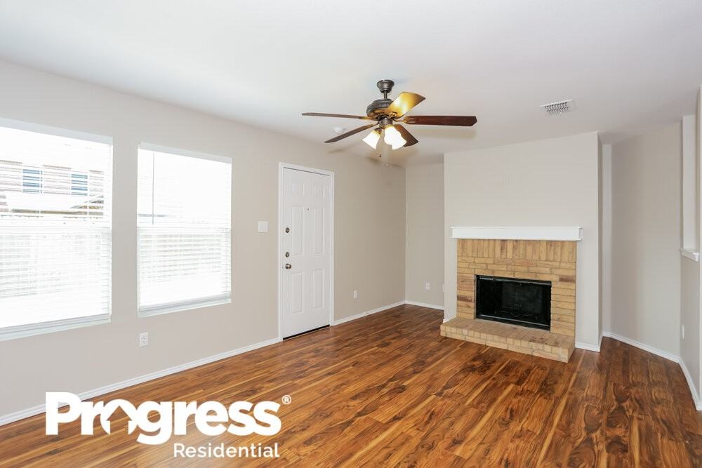 9004 Old Clydesdale Dr - Photo 3 of 16