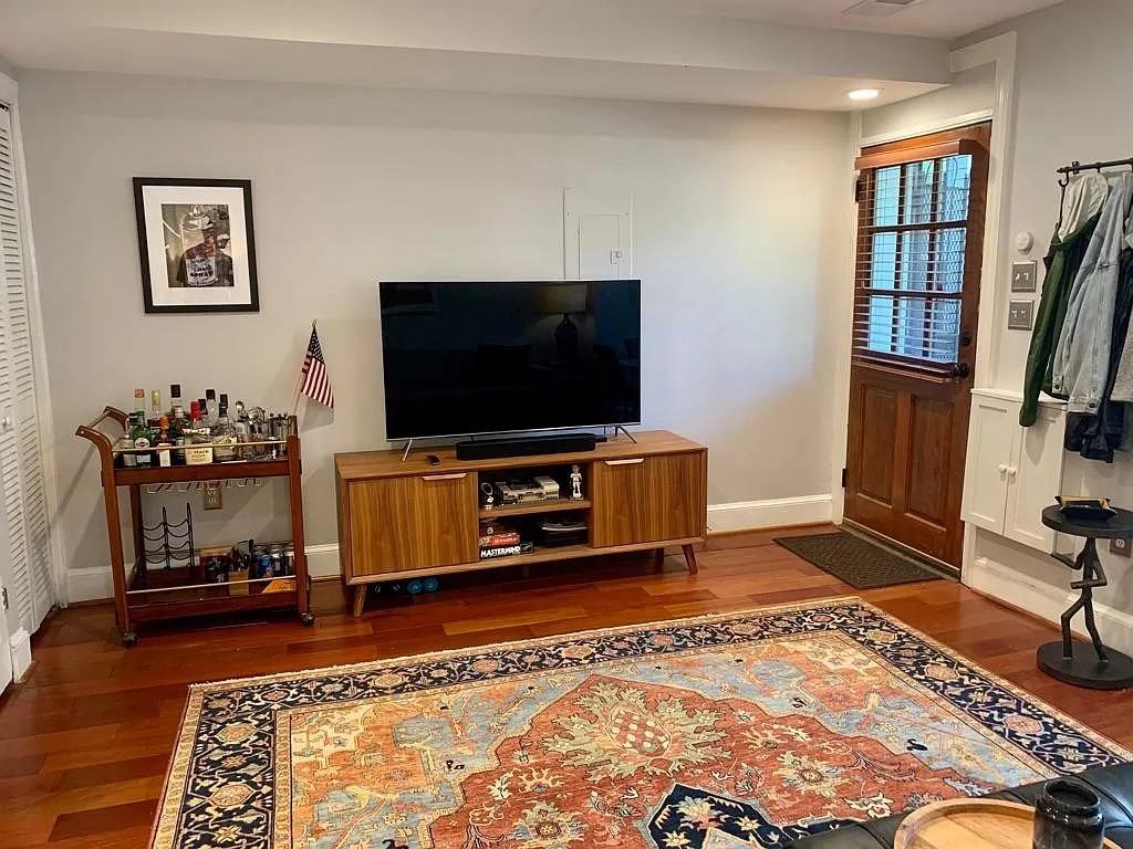 638 Q St Nw #B - Photo 6 of 19