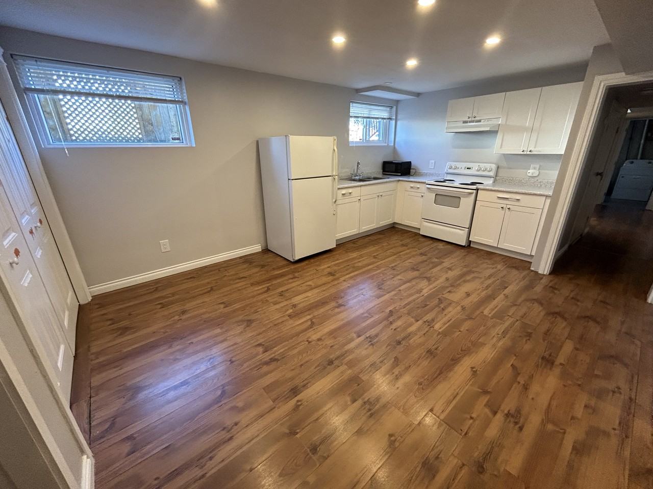10411 84 St Nw - Photo 3 of 10