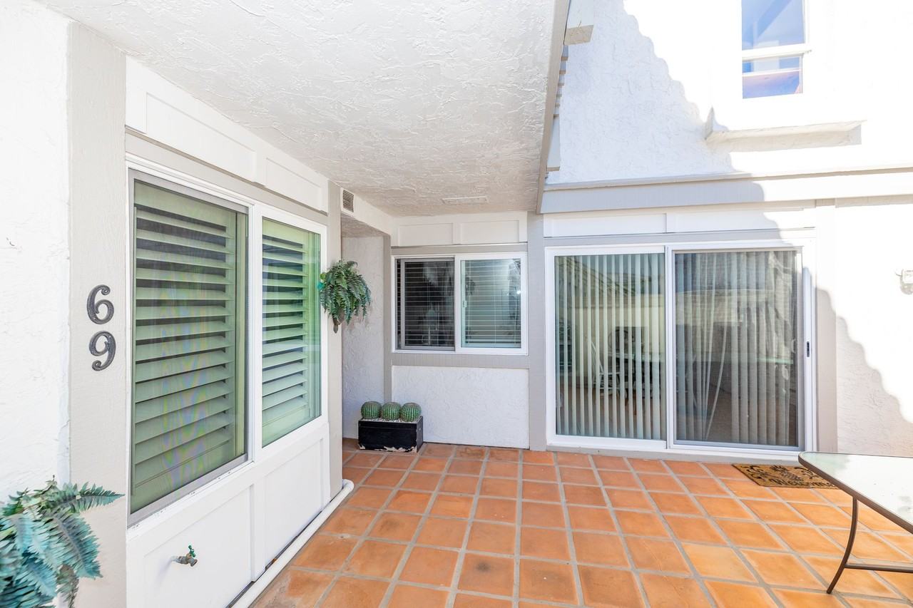 69 Kingston Court West #1 - Photo 3 of 43