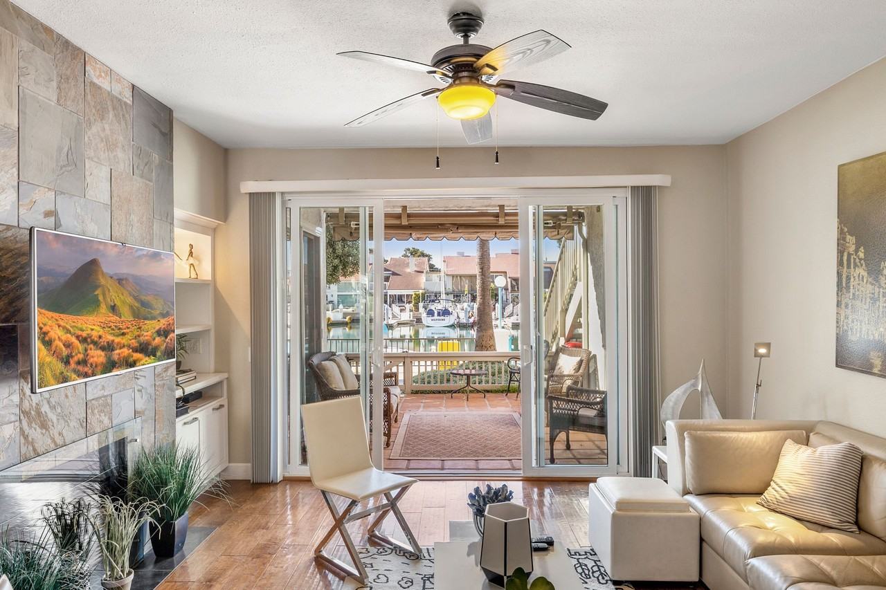 69 Kingston Court West #1 - Photo 7 of 43