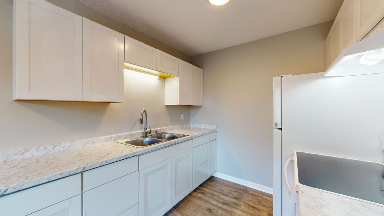 3005 Caldwell Court - 7Apt. 7 #7 - Photo 2 of 13