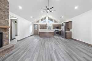 featured image of 140 N Retreat Dr #1