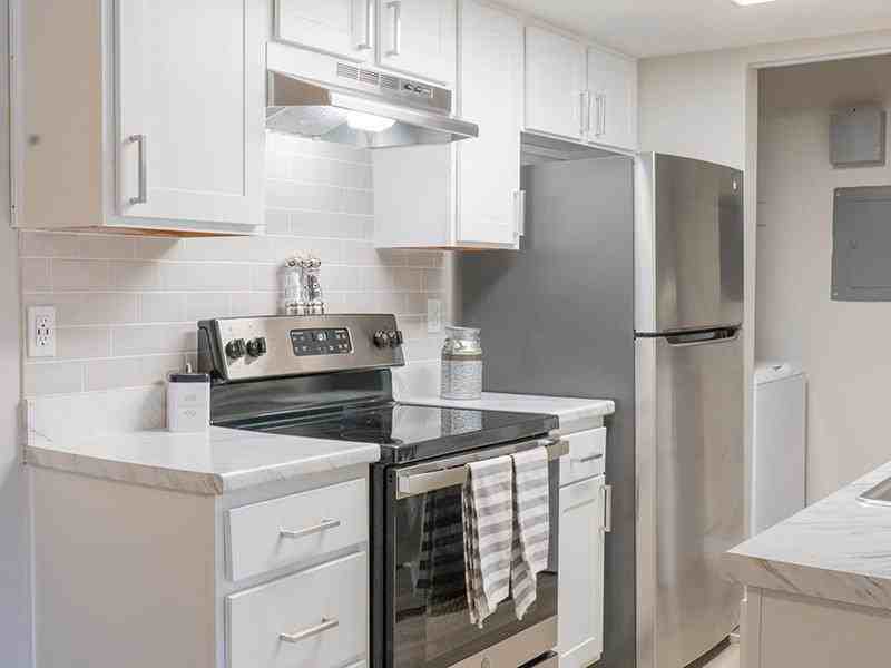 4815 Garden Ranch Dr - Photo 7 of 34