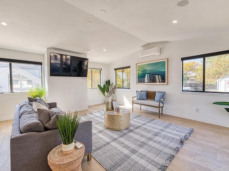 4815 Garden Ranch Dr - Photo 3 of 34