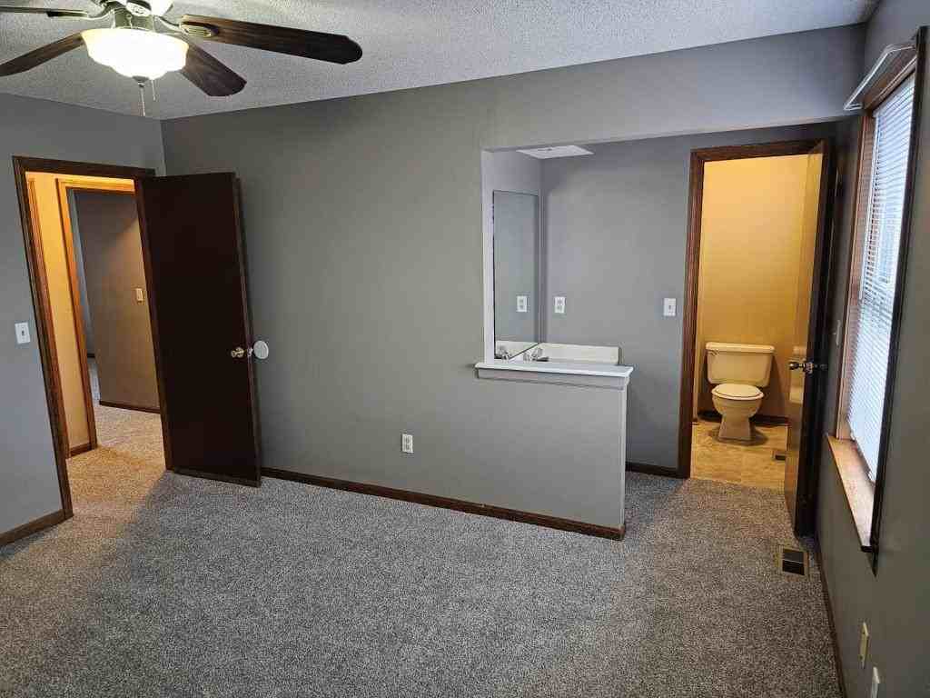 511 Nw 73rd St - Photo 7 of 14