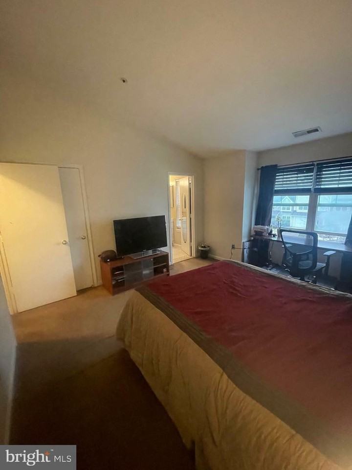 26 Catalpa Ct - Photo 3 of 9