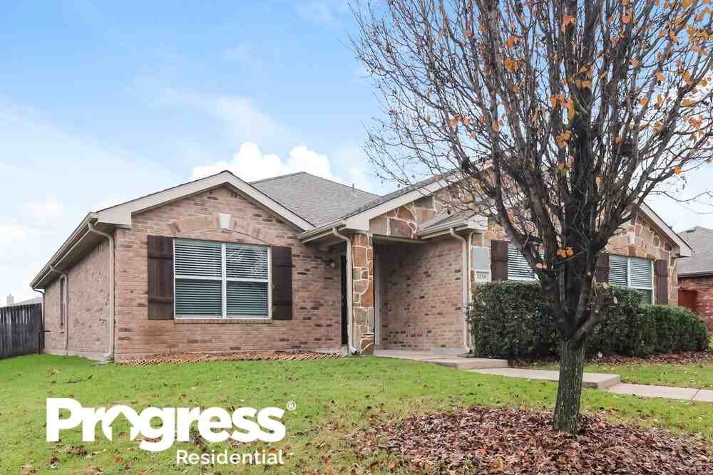 1250 Alhambra Dr - Photo 3 of 16