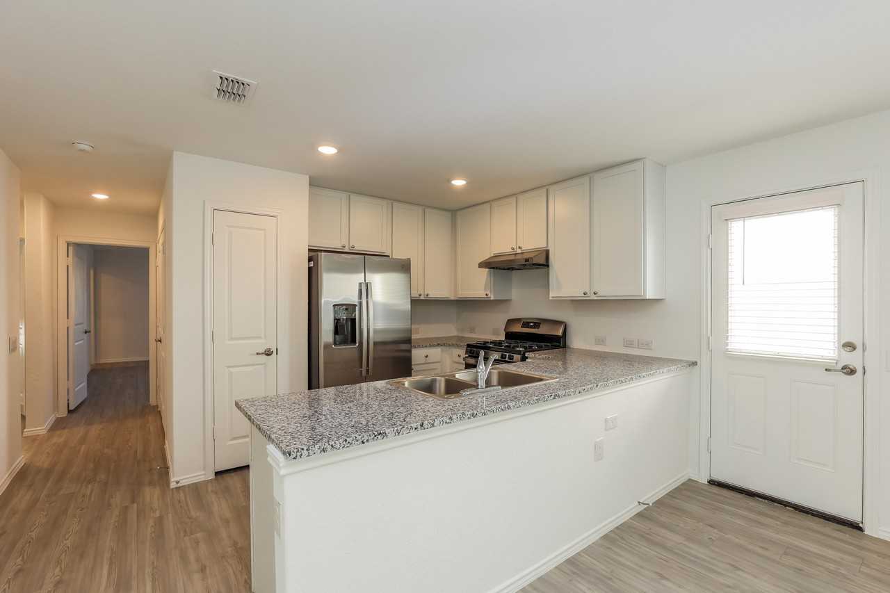 4507 Emma Way - Photo 6 of 14