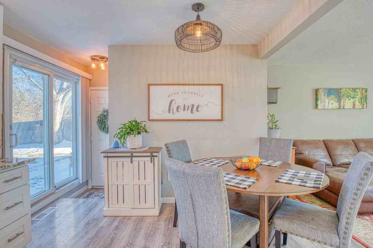 15169 E Columbia Dr - Photo 5 of 17