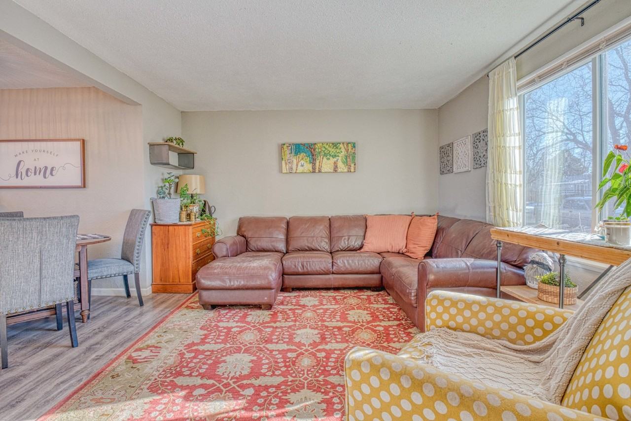 15169 E Columbia Dr - Photo 6 of 17