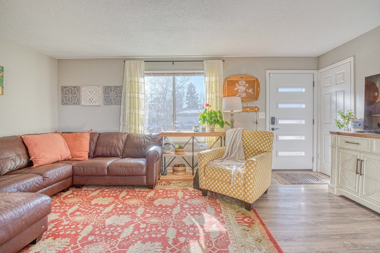 15169 E Columbia Dr - Photo 7 of 17