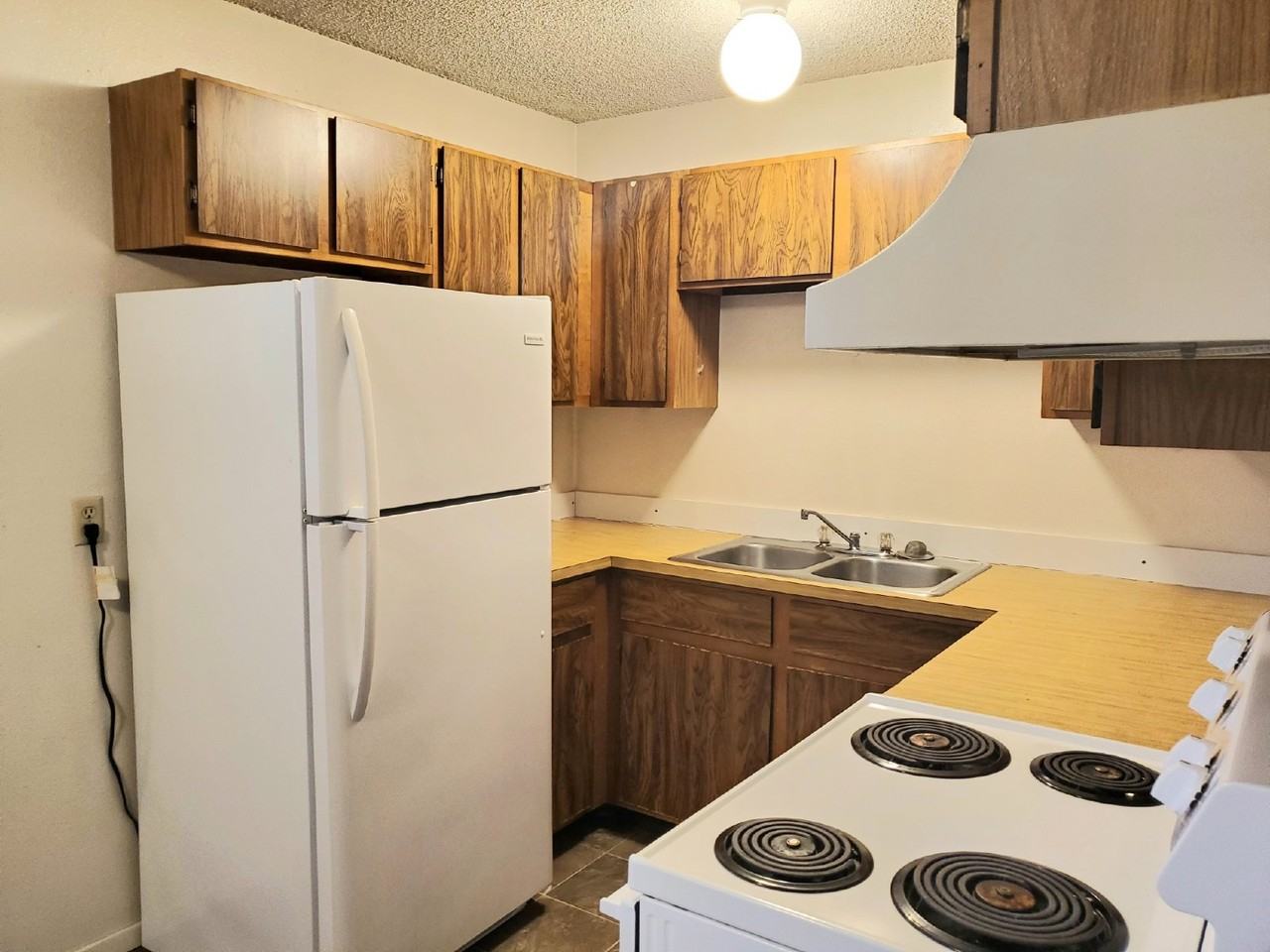 179 Rosewood Dr - Photo 4 of 6