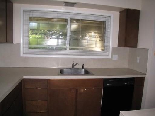 5115 SW 38th Pl - Photo 3 of 18