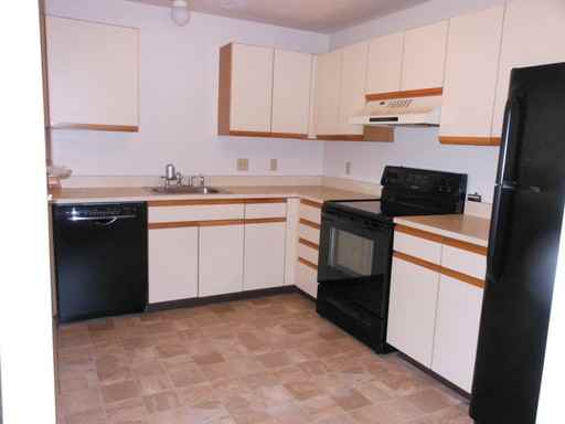 527 Candlewood Park - Photo 2 of 9