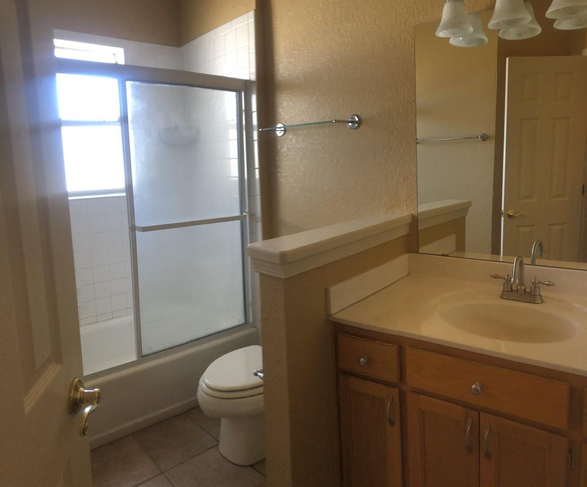 556 Pinar Del Rio Dr #1 - Photo 7 of 21