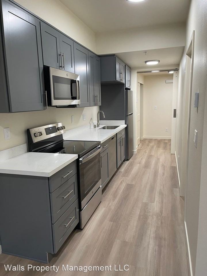 2525 Minor Ave E - Photo 3 of 50