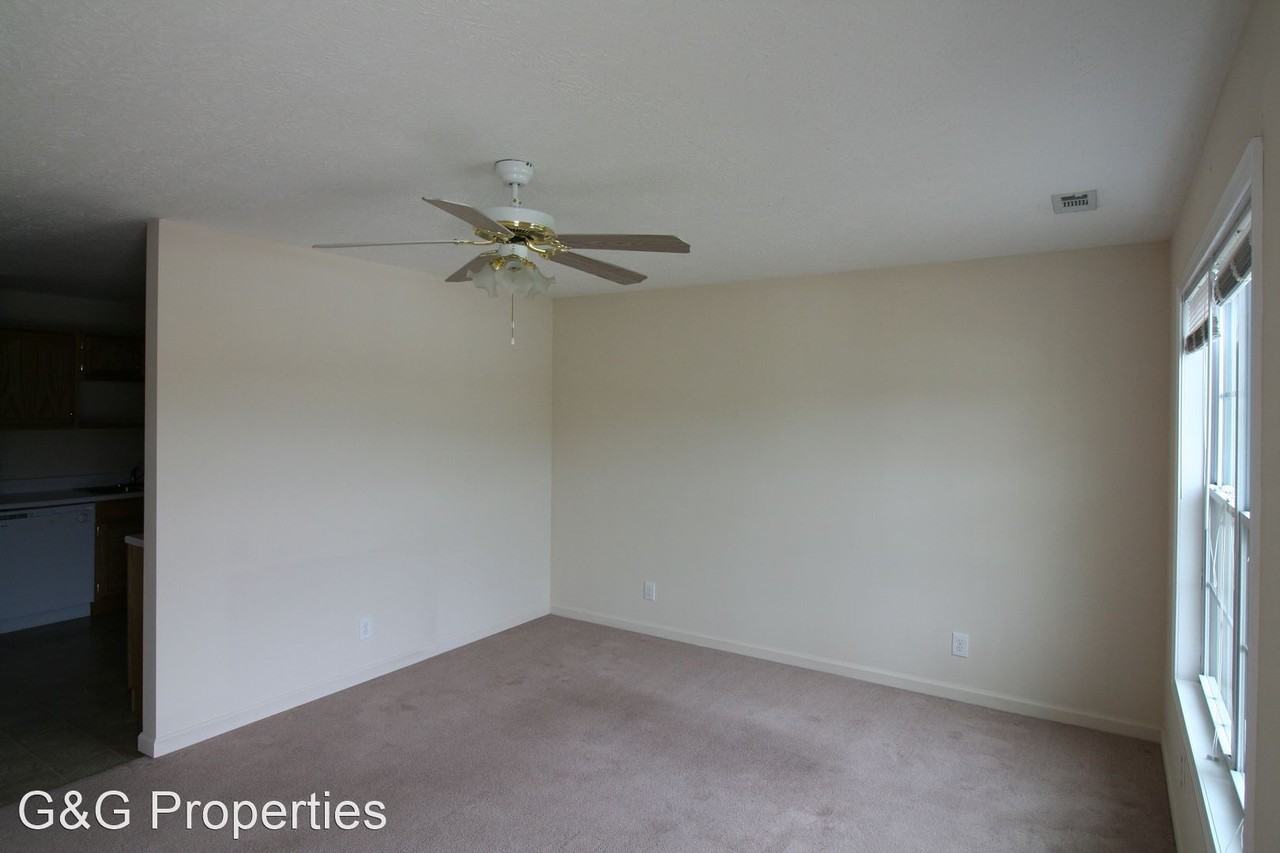 3495 Dodson Branch Rd. - Photo 3 of 10