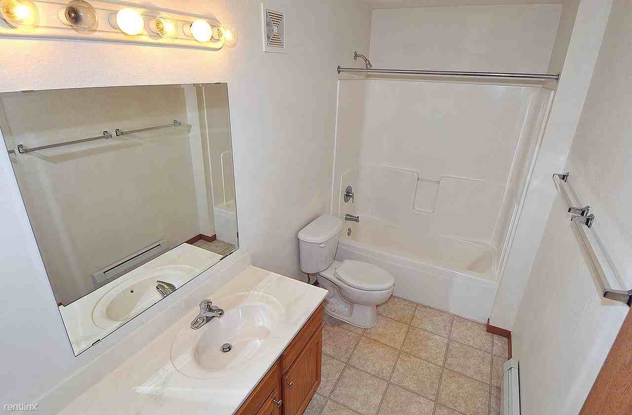 901 River Trail Lane - Photo 3 of 11