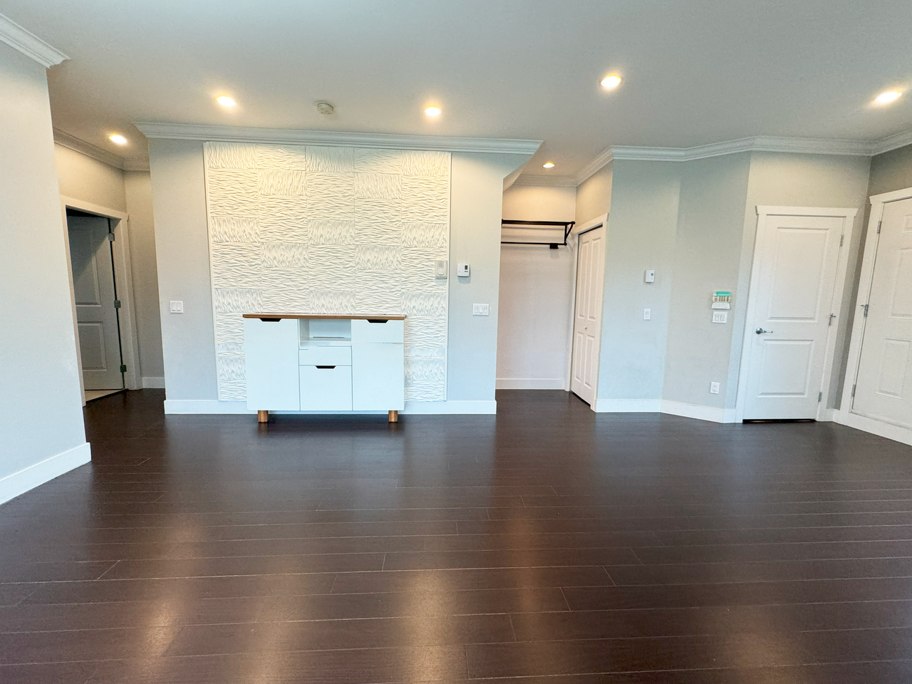 22611 Westminster Highway - Photo 3 of 17