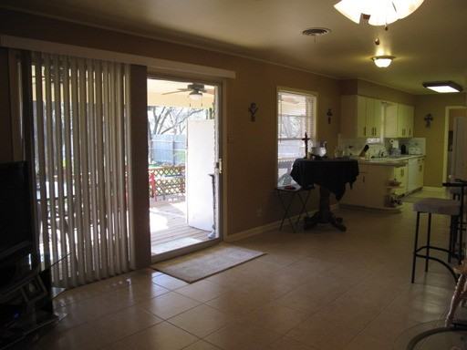 11010 Janet Lee Dr - Photo 2 of 5