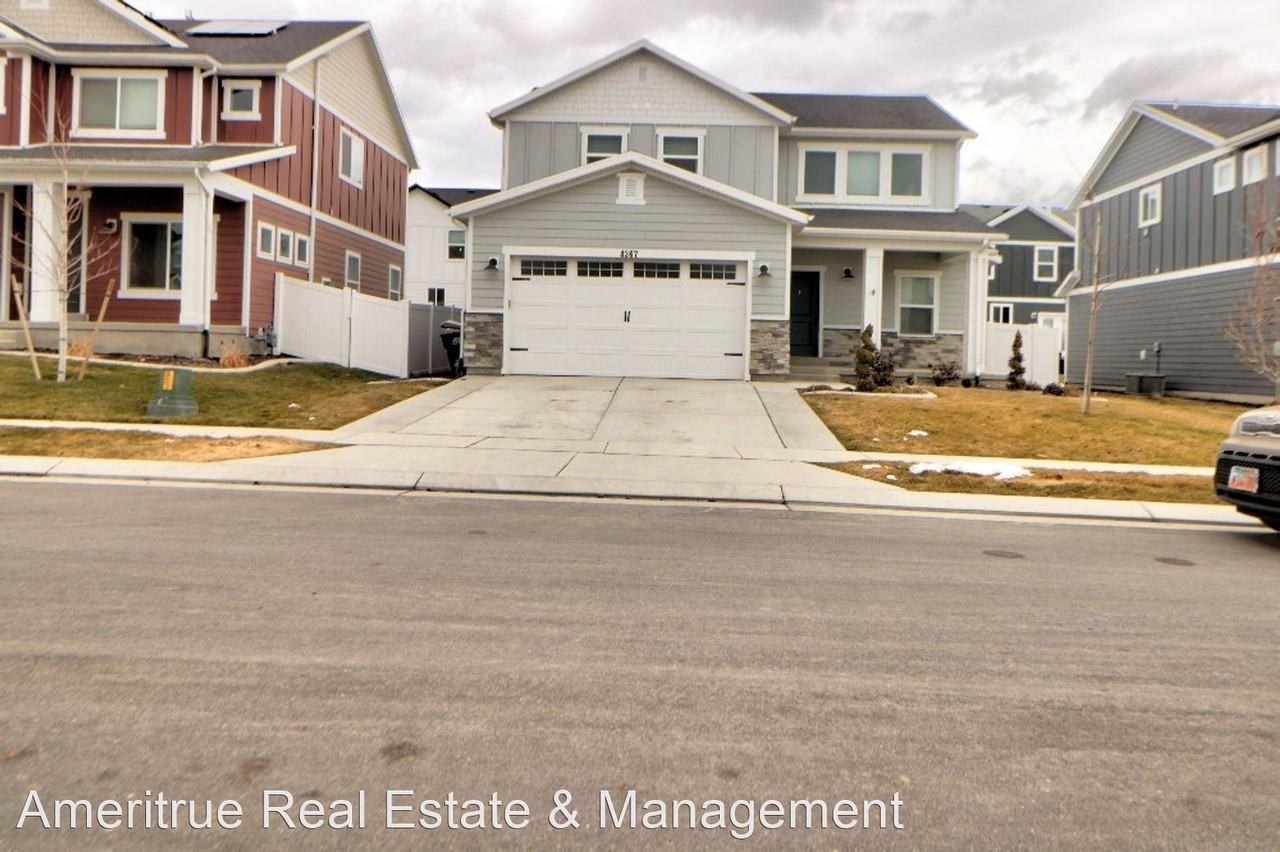 4367 E Golden Oak Ln - Photo 2 of 33