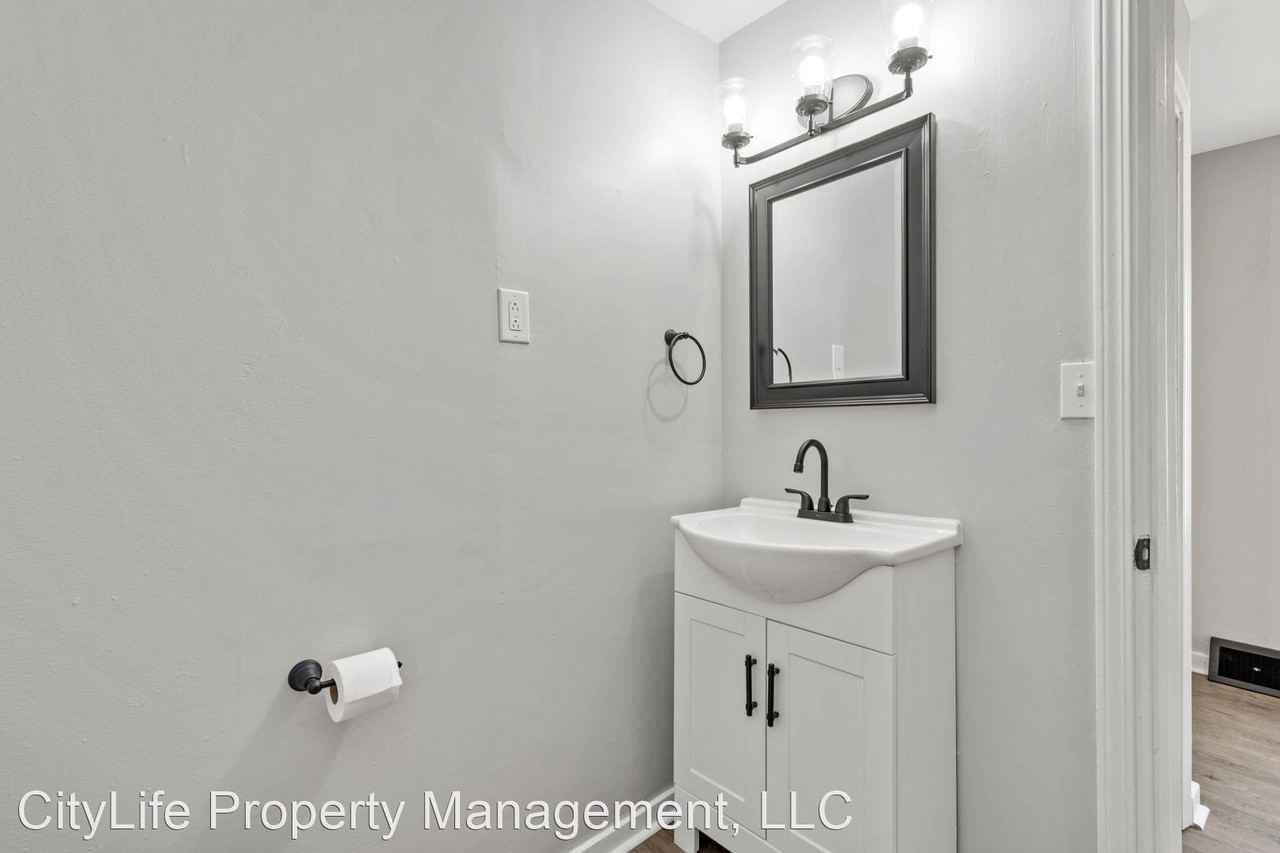 246 Cedar St - Photo 2 of 18