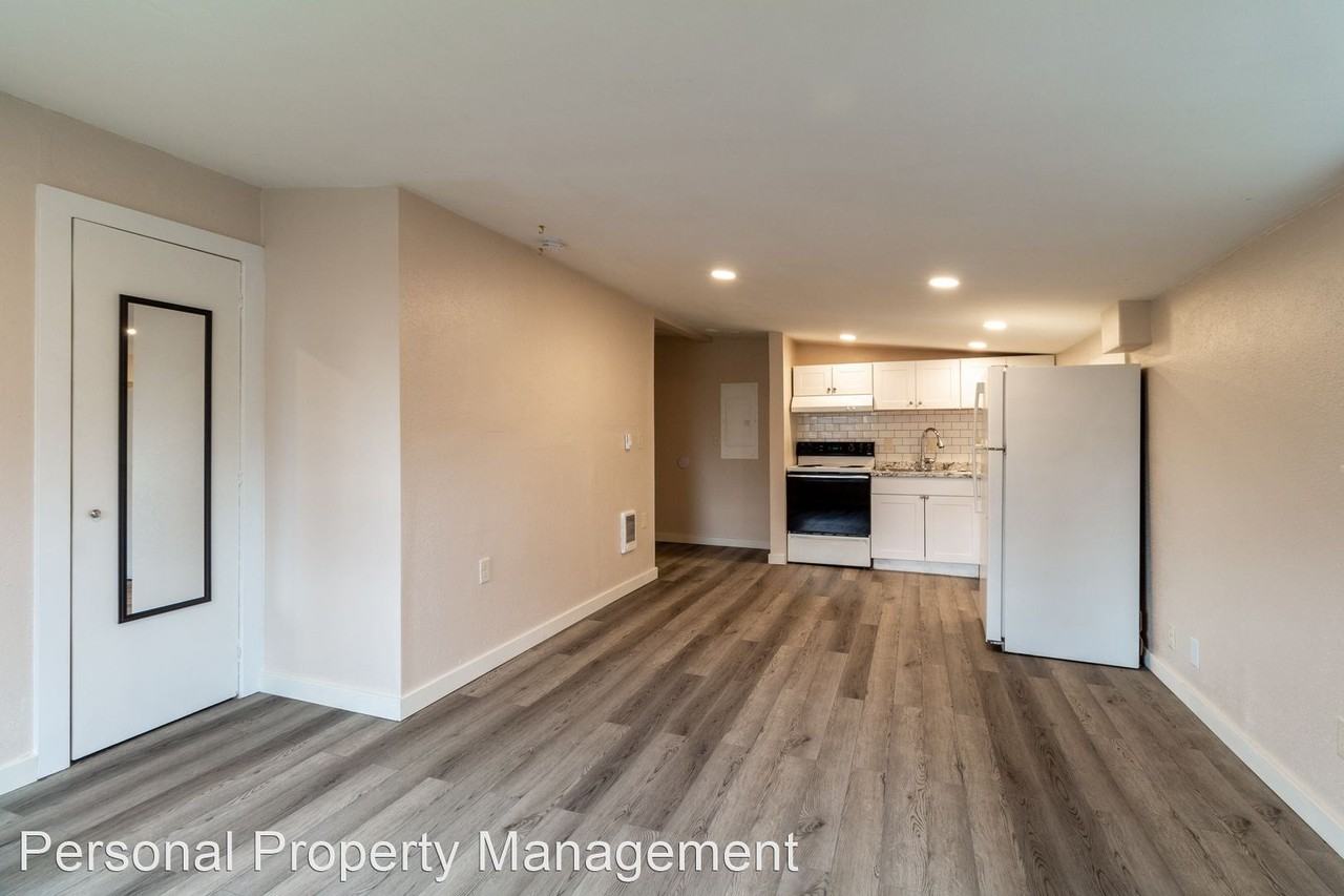 112 W 21st ST - Photo 3 of 5