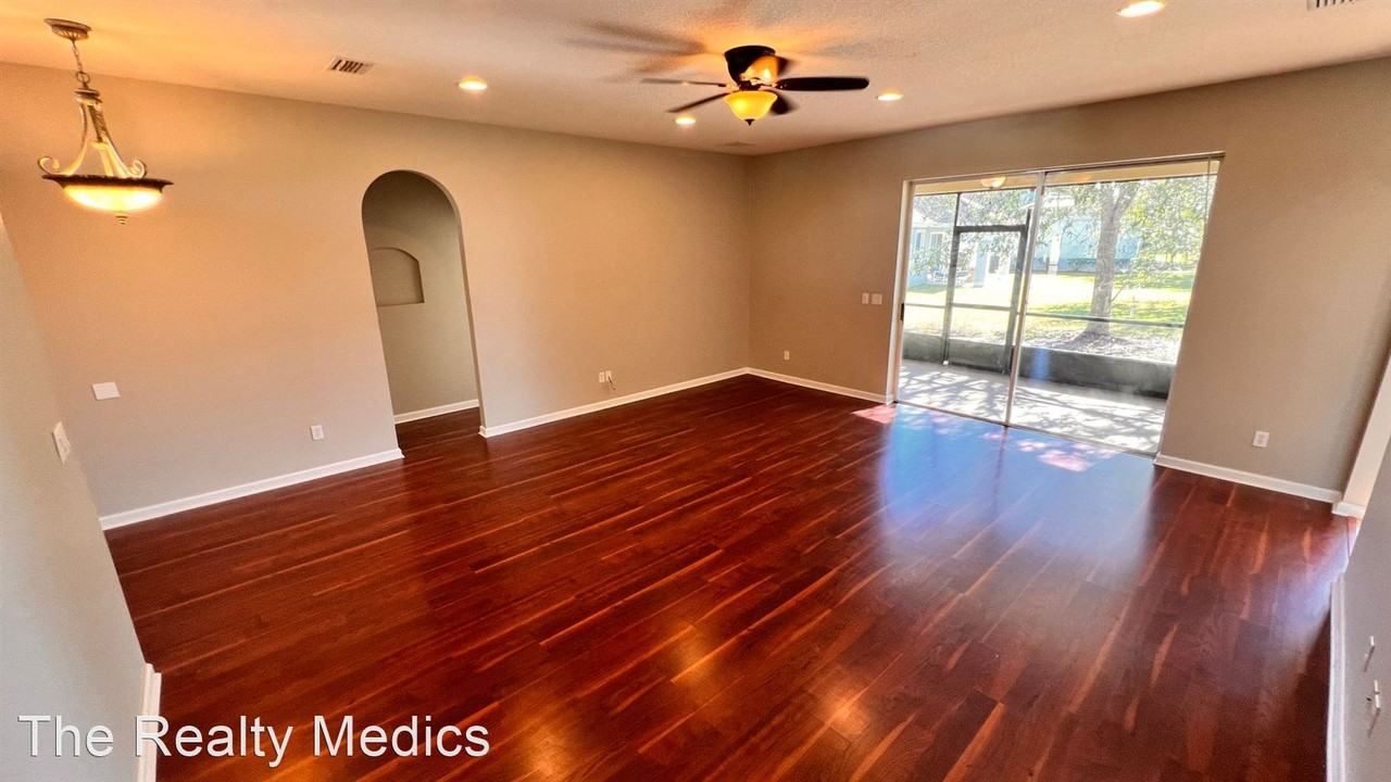 105 Wedge Cir - Photo 3 of 34