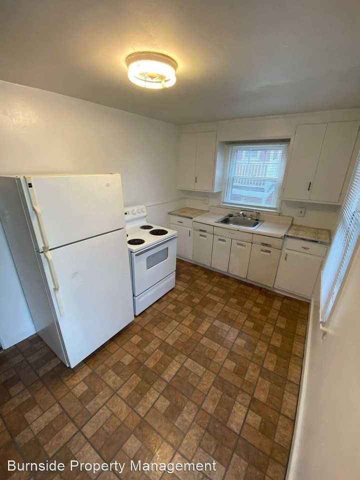 122-124 East Avenue - Photo 3 of 12