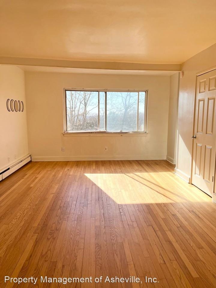55 Grove St - Photo 3 of 8