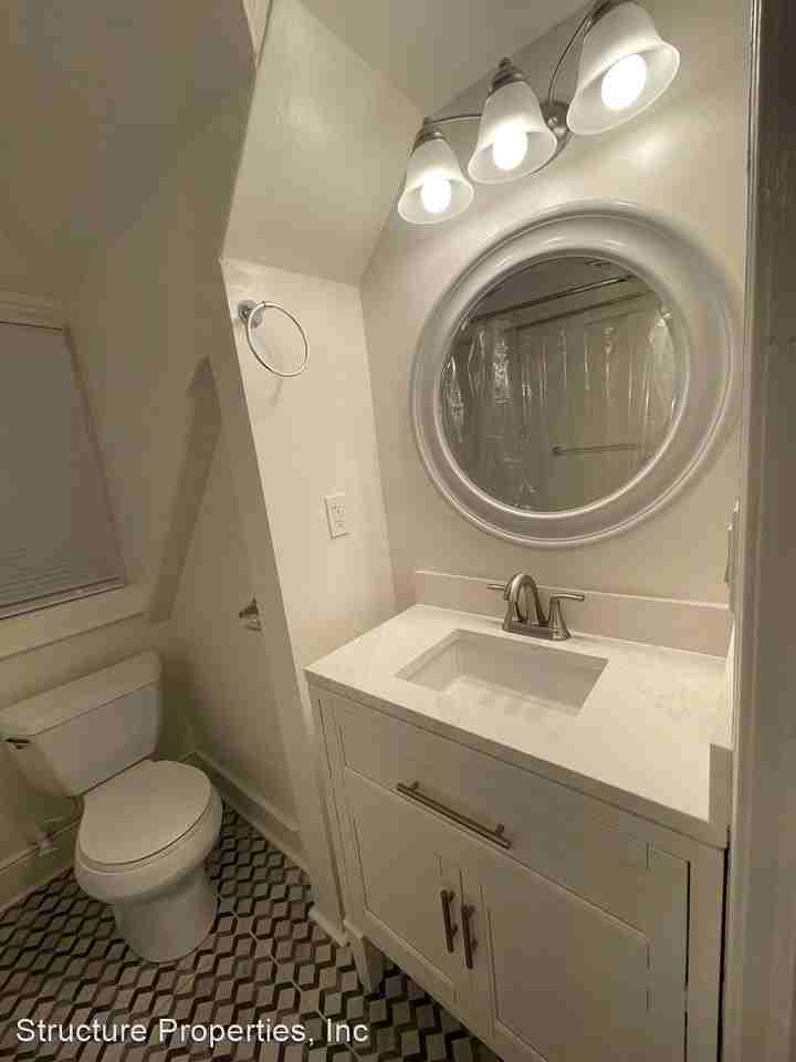 272 9th Avenue - Photo 3 of 20