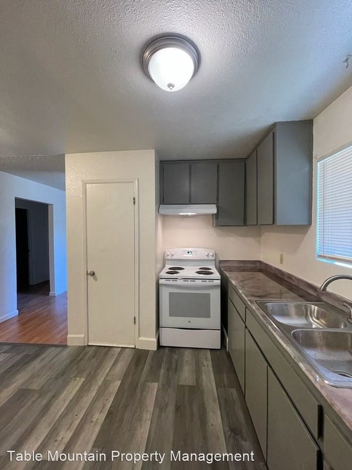 1340 Pine St - Photo 3 of 15