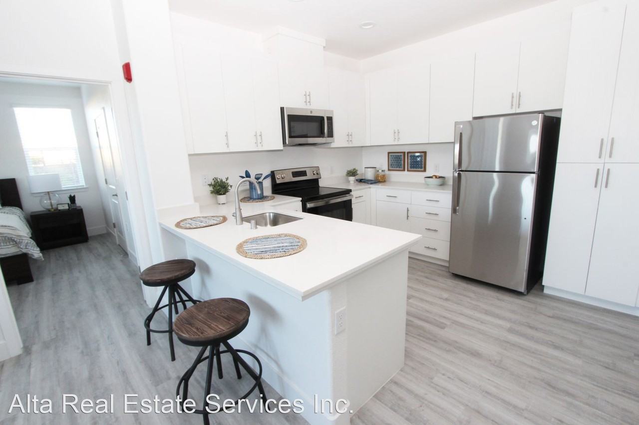 The Apartments at Santana Ranch - Photo 2 of 9