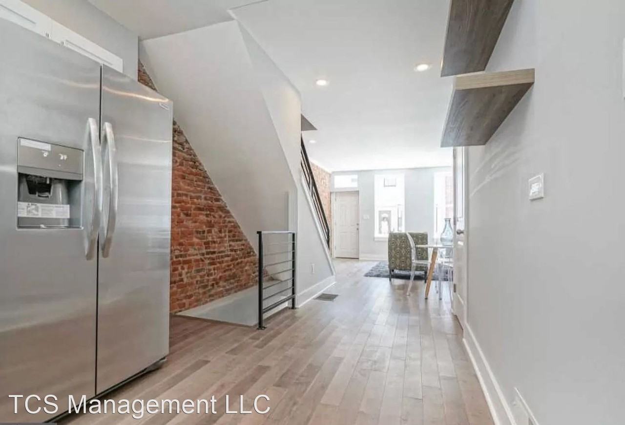 1917 Pierce St - Photo 2 of 26