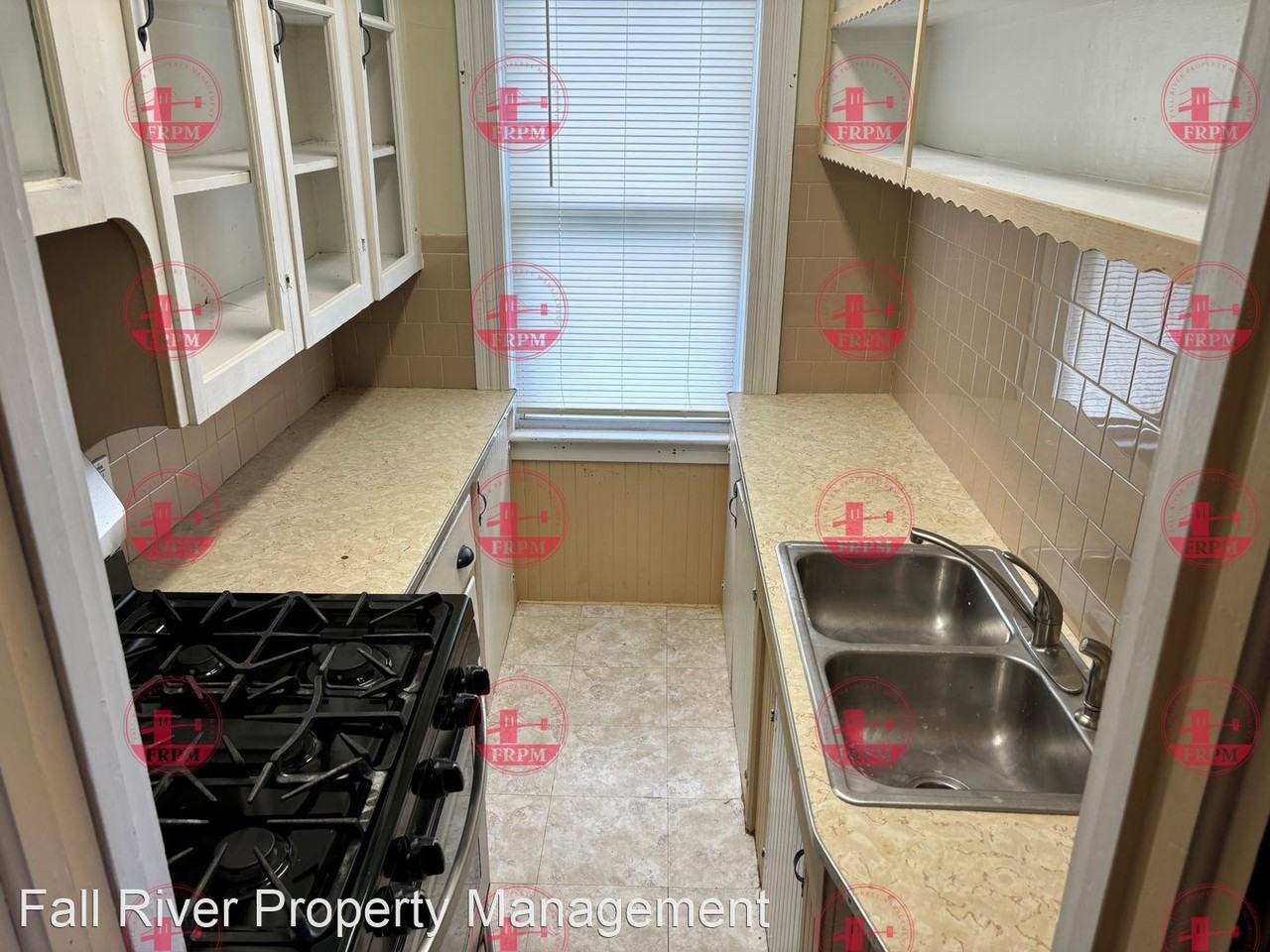 229 Cory St - Photo 2 of 8