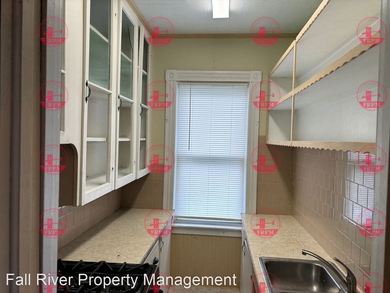 229 Cory St - Photo 3 of 8