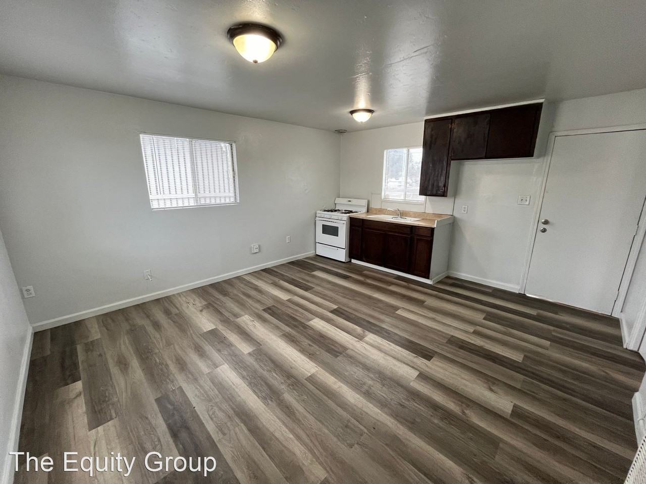 379 - 381 E Garden Ave - Photo 3 of 10