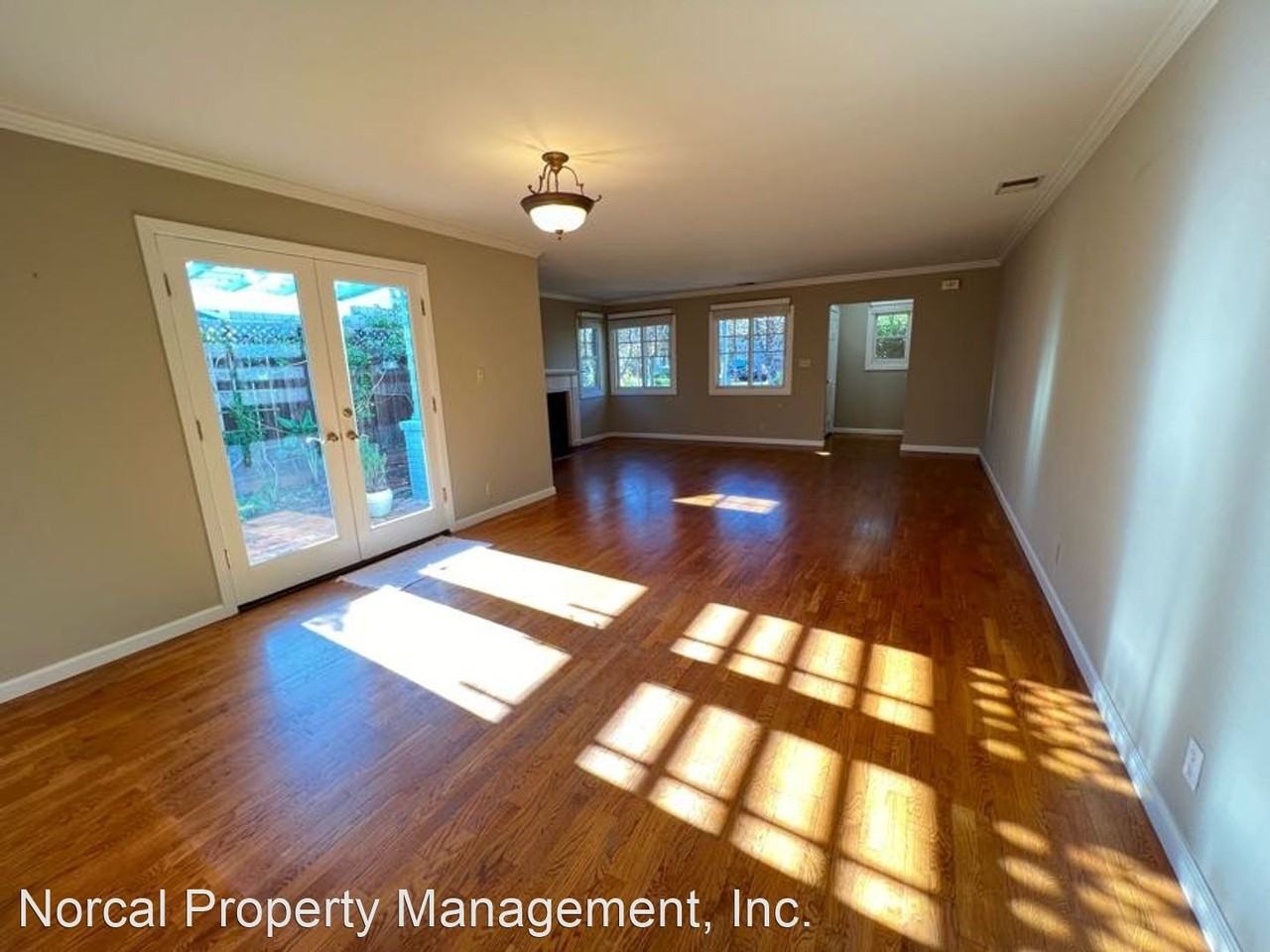 1930 Jonathan Ave - Photo 2 of 20