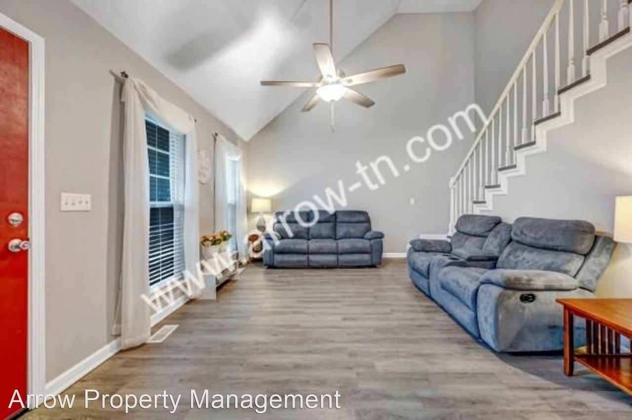 1012 Corlew Ln - Photo 2 of 11