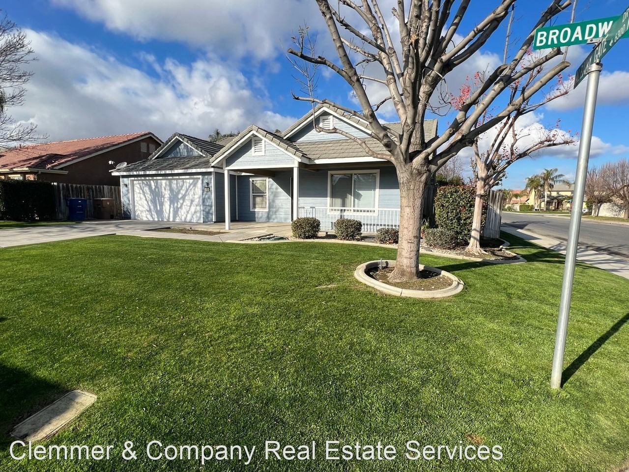 9100 Broadway Ave - Photo 3 of 23