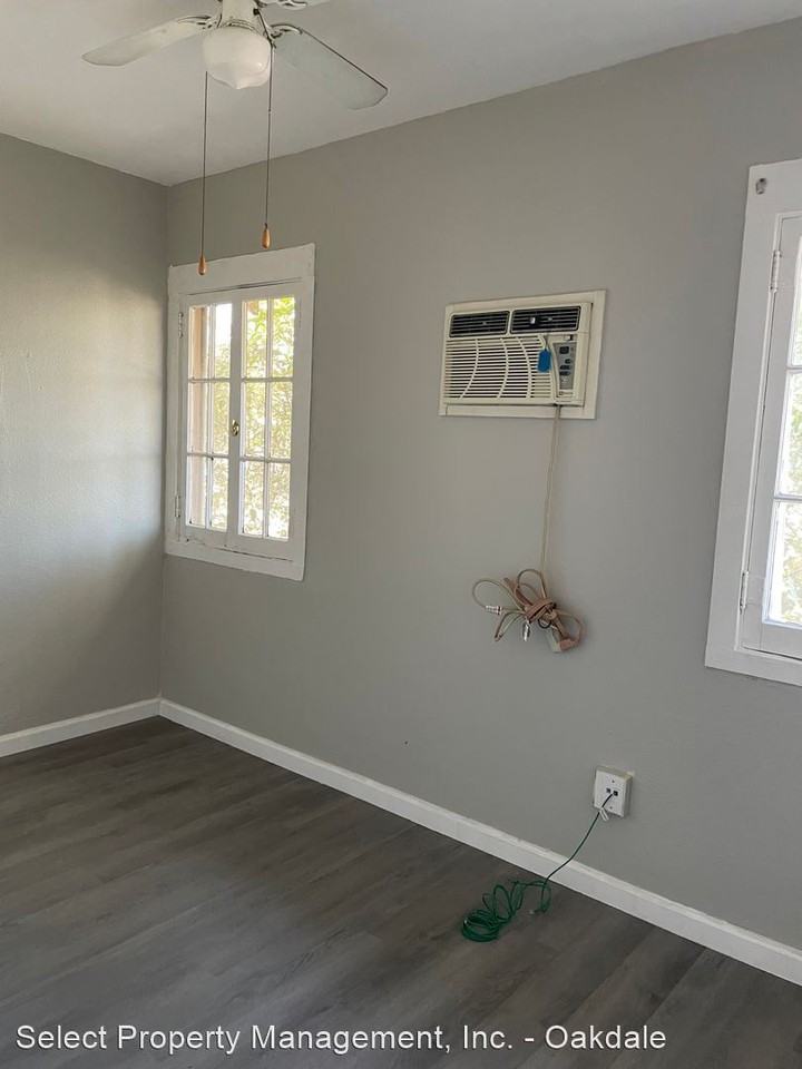 426 S 3rd Ave - Photo 3 of 4